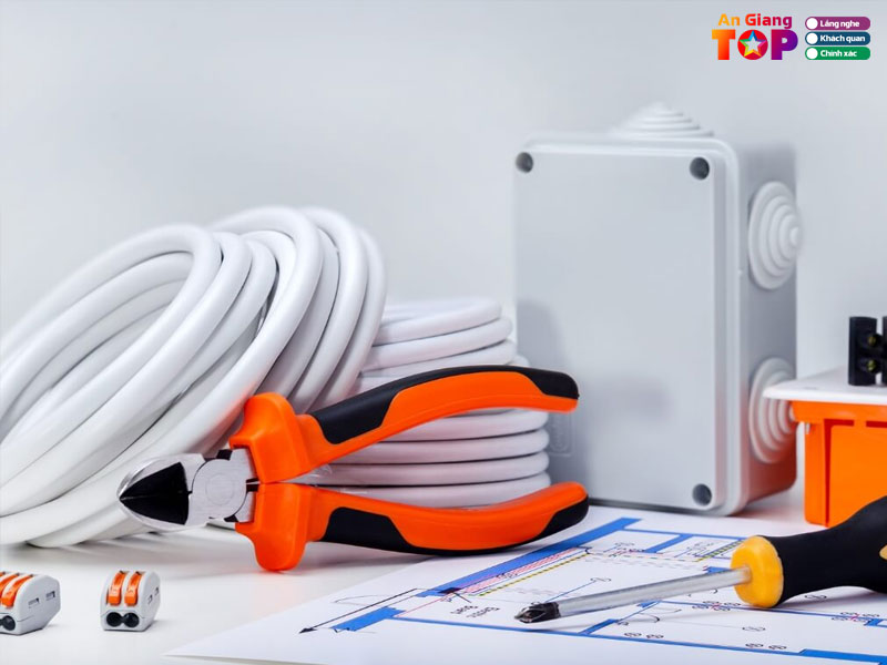 Cua-hang-thiet-bi-dien-minh-thang-angiangtoplist