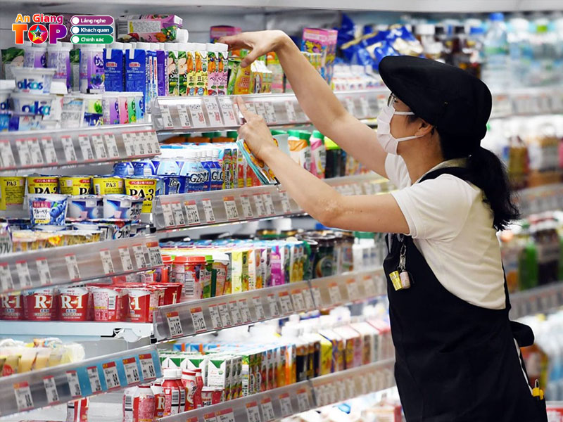 Cua-hang-tien-loi-angiangtoplist