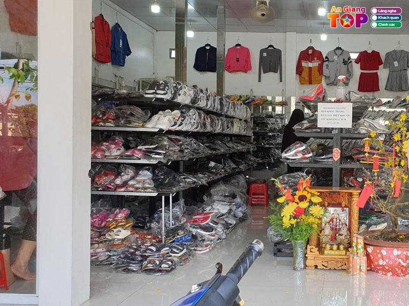 Shop-giay-dep-sinh-vien-angiangtoplist