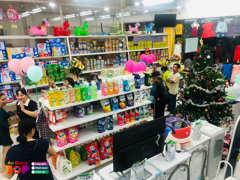 Shop-me-va-be-my-duyen-hi-baby-angiangtoplist