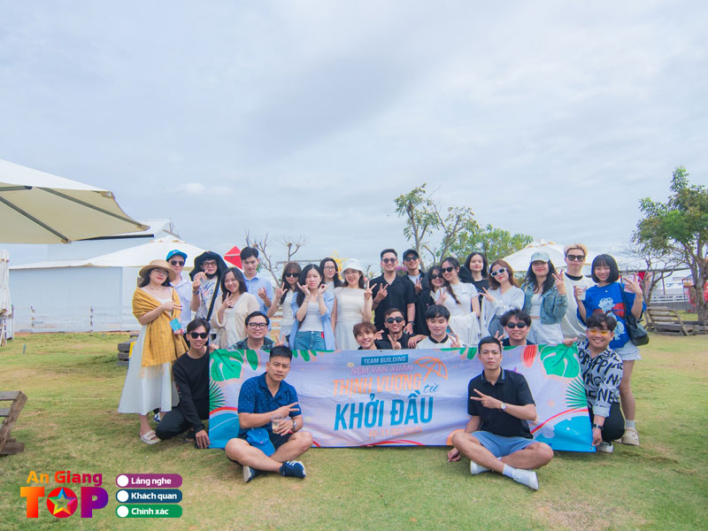 Cong-ty-tnhh-mtv-du-lich-intour-angiangtoplist