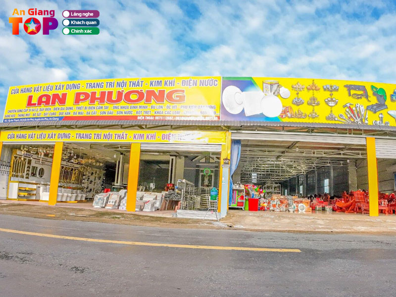 Cua-hang-lan-phuong-angiangtoplist