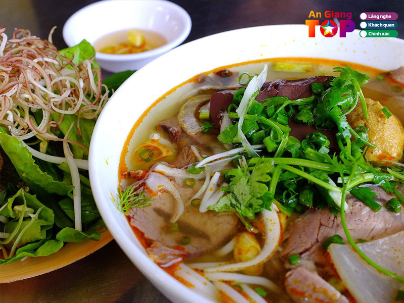 Quan-thuy-phuong-angiangtoplist