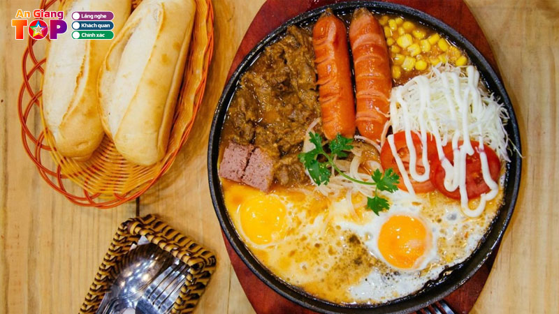 Top-4-quan-banh-mi-chao-tai-an-giang-ngon-so-dzach-angiangtoplist