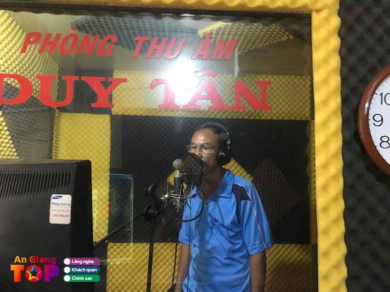 Phong-thu-am-duy-tan-studio-angiangtoplist