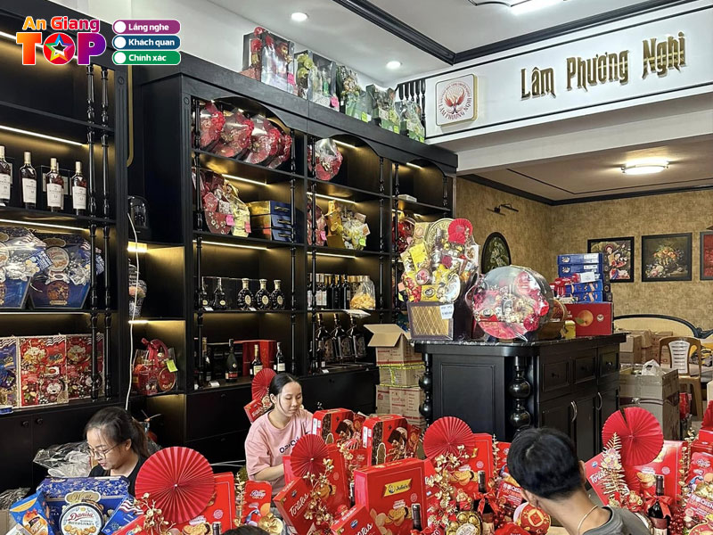 Qua-tang-lam-phuong-nghi-angiangtoplist