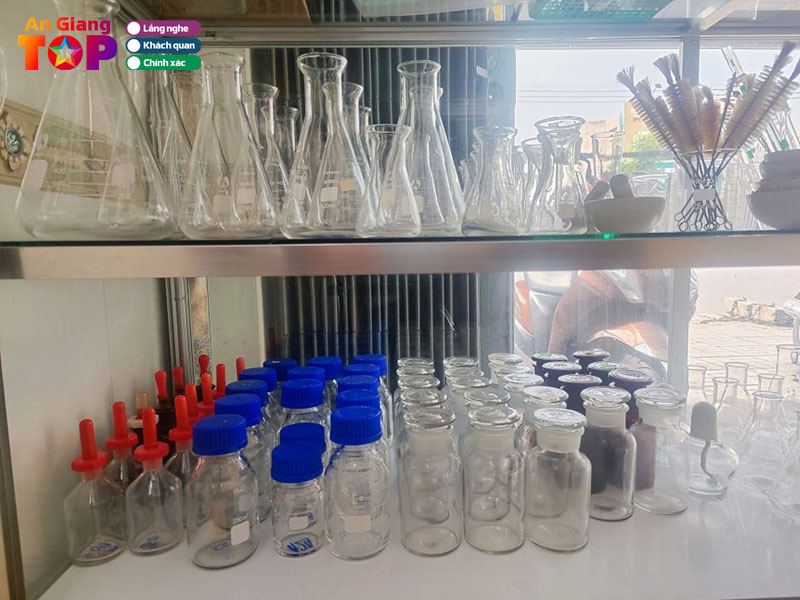 Cua-hang-hoa-sinh-angiangtoplist