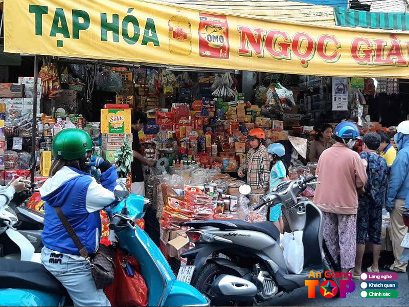 Cua-hang-ngoc-giau-angiangtoplist