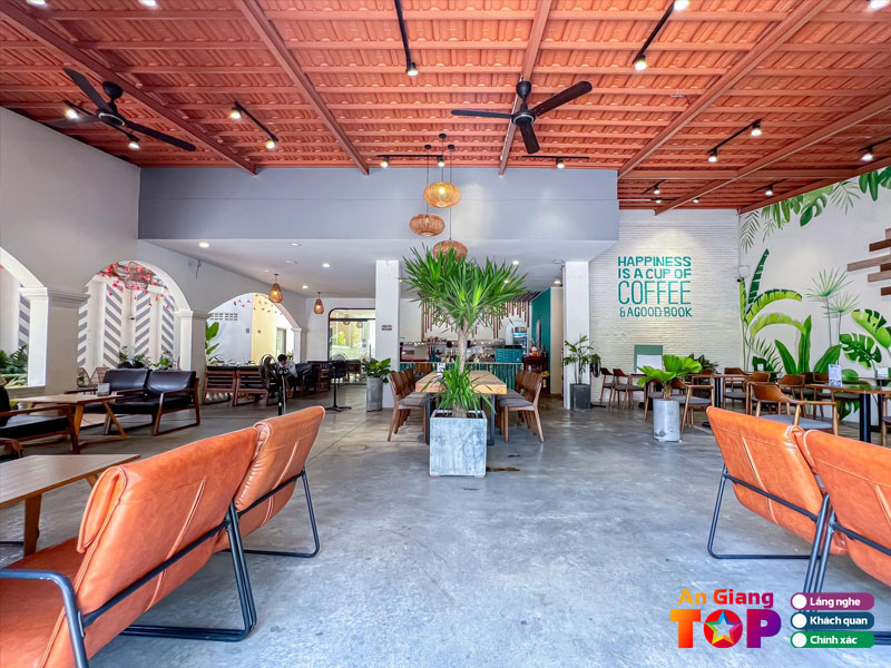 Indochine-cafe-long-xuyen-angiangtoplist
