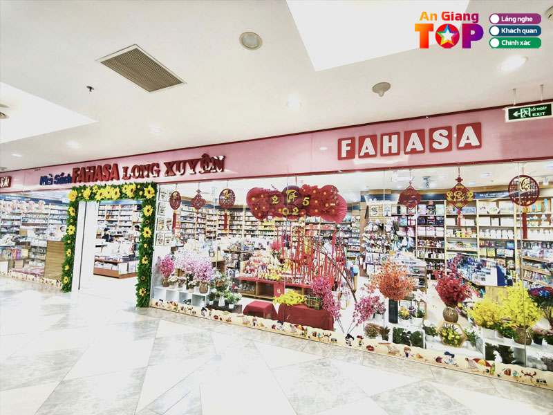 Nha-sach-fahasa-angiangtoplist