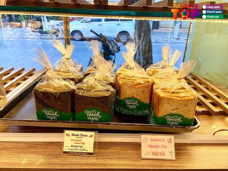 Tiem-banh-pho-mai-khanh-angiangtoplist