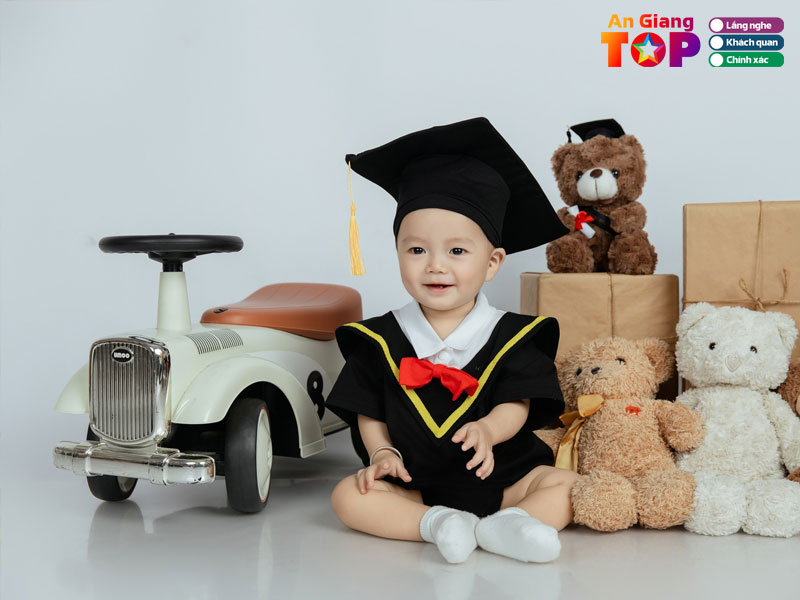 Thuy-tien-kids-angiangtoplist