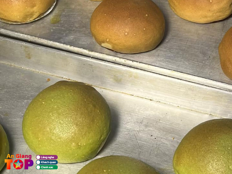 Tiem-banh-ngoc-thanh-angiangtoplist