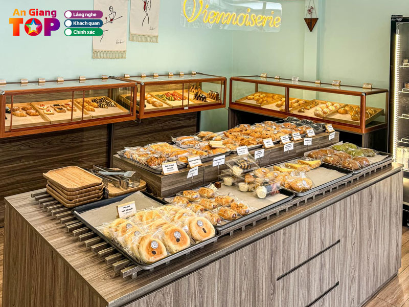 Tiem-banh-pho-mai-khanh-angiangtoplist