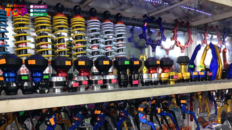 Top-10-cua-hang-do-choi-xe-may-o-an-giang-lot-xac-chat-choi-angiangtoplist