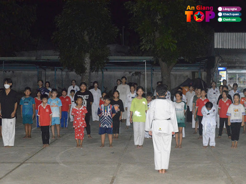 Clb-taekwondo-binh-long-angiangtoplist