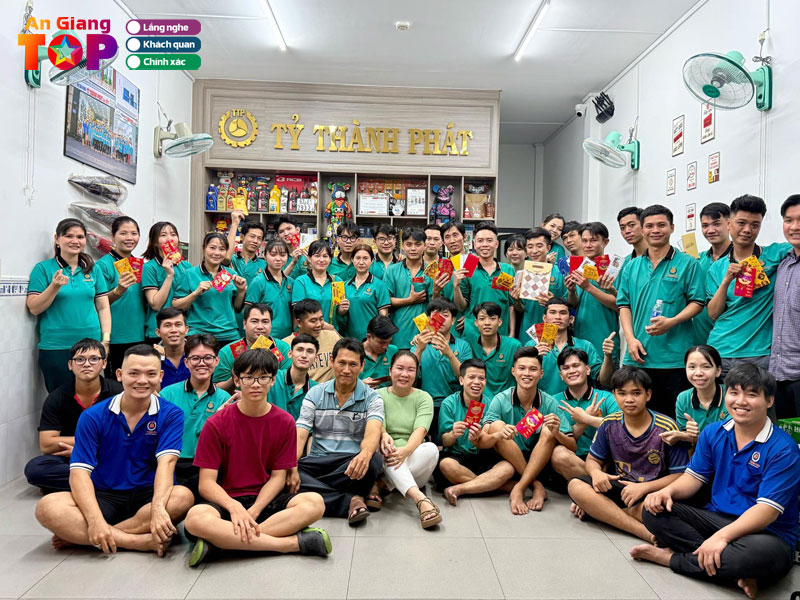 Cua-hang-phu-tung-honda-ty-thanh-dat-angiangtoplist