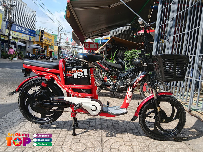 Cua-hang-xe-dien-dang-khoa-angiangtoplist