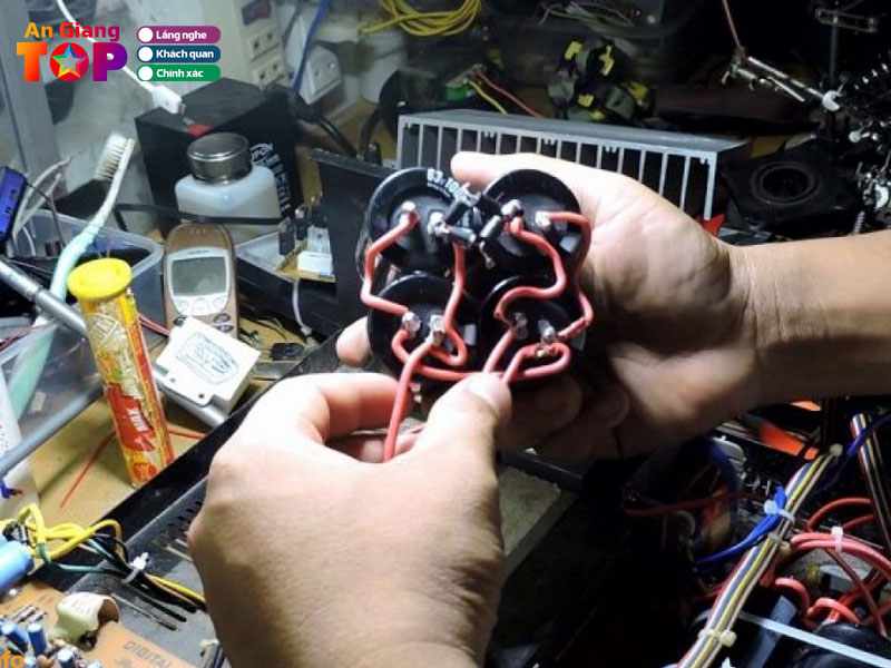 Tiem-sua-dien-tu-kha-xuyen-angiangtoplist