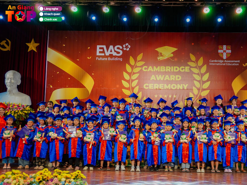 Trung-tam-ngoai-ngu-quoc-te-au-viet-uc-evas-angiangtoplist