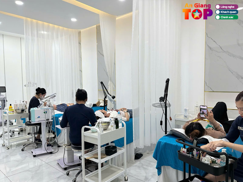 Vien-tham-my-quoc-te-iris-angiangtoplist