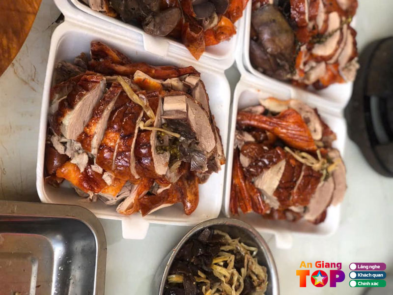 Vit-quay-heo-quay-phuoc-ky-1-angiangtoplist