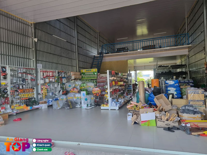 Cua-hang-kim-khi-dien-nuoc-ngoc-khang-angiangtoplist