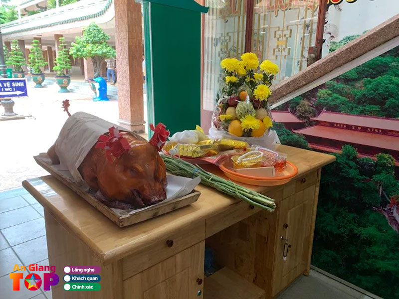 Heo-quay-ba-thom-angiangtoplist