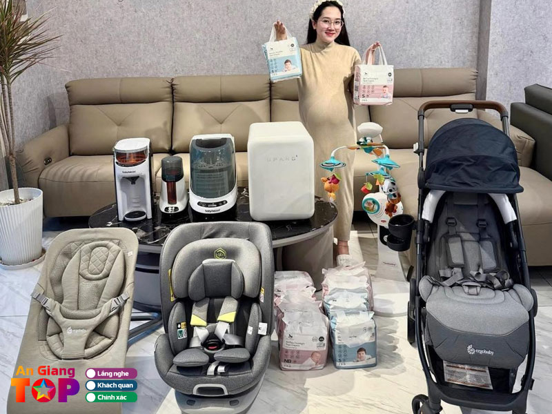 Nana-mom-baby-angiangtoplist