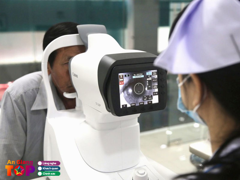 Phong-kham-mat-tien-si-duong-dieu-angiangtoplist