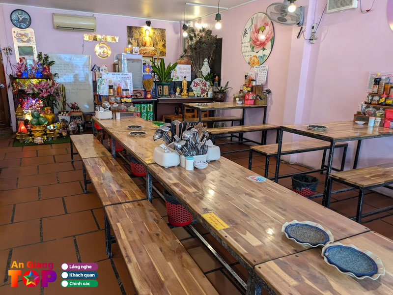 Quan-chay-hoa-an-angiangtoplist