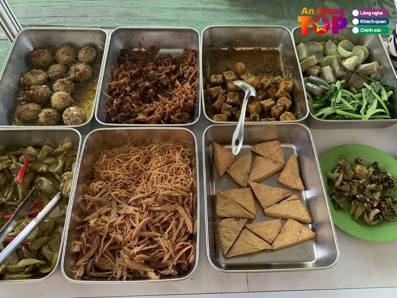 Quan-chay-hong-lac-2-1-angiangtoplist