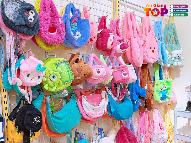 Shop-op-la-phu-kien-trang-suc-qua-tang-angiangtoplist