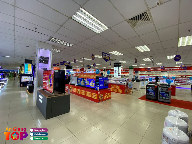 Sieu-thi-dien-may-nguyen-kim-angiangtoplist