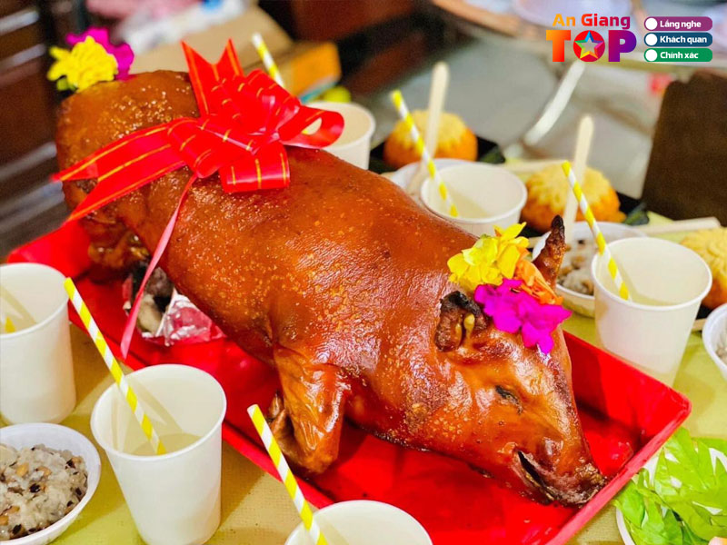 Tiem-heo-quay-nha-minh-angiangtoplist