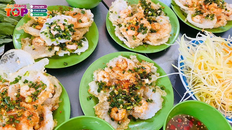 Top-6-dia-chi-ban-banh-khot-o-an-giang-ngon-quen-loi-ve-angiangtoplist