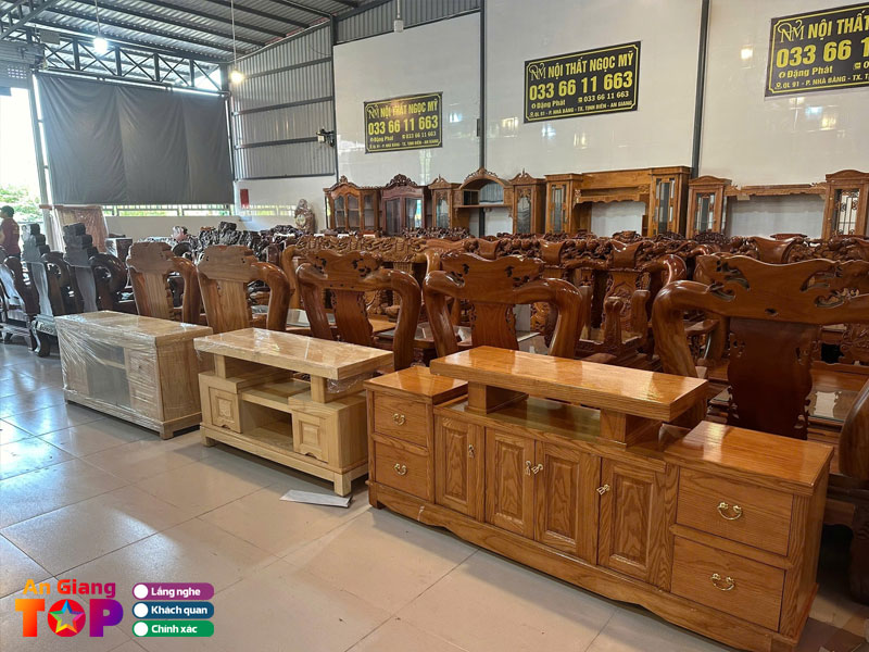 Trang-tri-noi-that-ngoc-my-dia-chi-ban-ke-tivi-o-an-giang-chat-luong-angiangtoplist