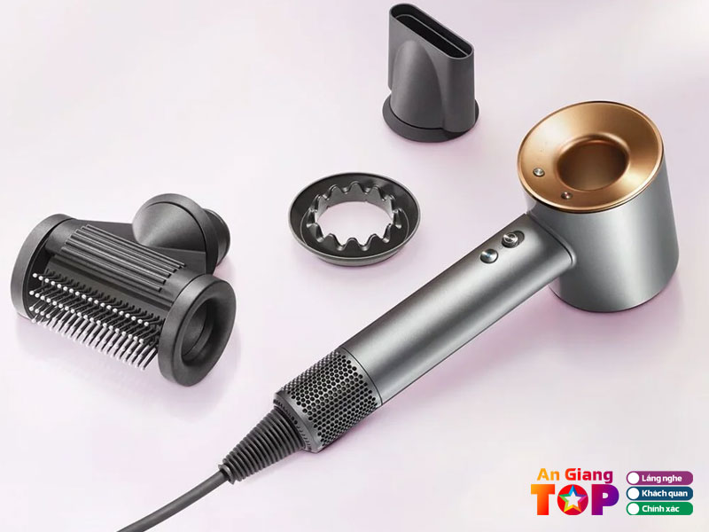 Trung-tam-mua-sam-nguyen-kim-angiangtoplist