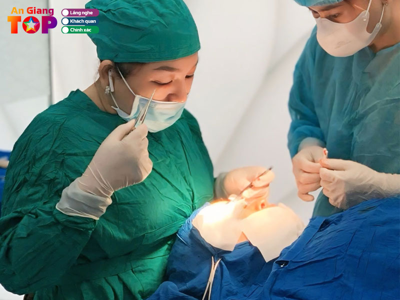 Vien-phau-thuat-tham-my-nguyen-du-angiangtoplist