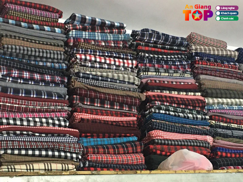 Cua-hang-vai-tan-phat-angiangtoplist