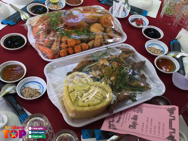 Dich-vu-tiec-cuoi-tho-nau-ngoc-lien-angiangtoplist