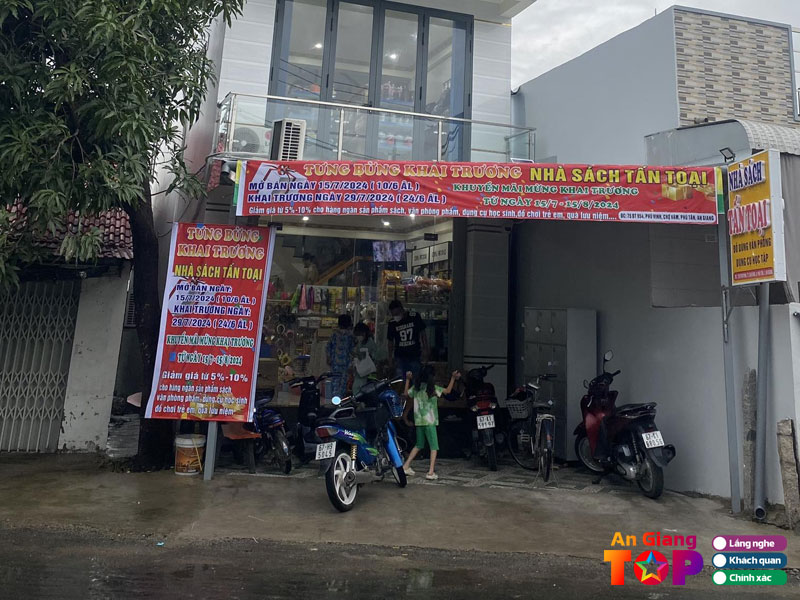 Nha-sach-tan-toai-angiangtoplist