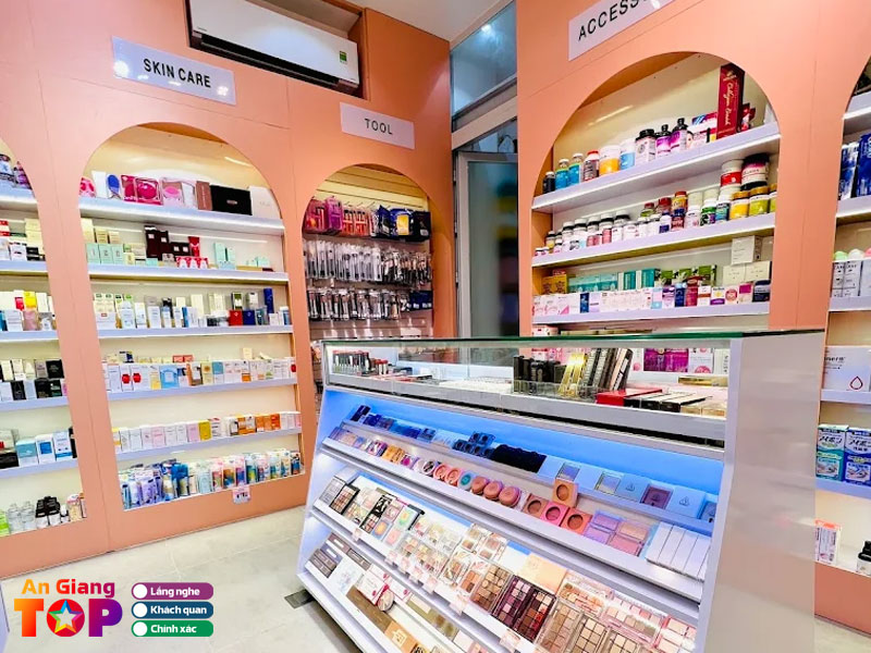 Suri-cosmetics-angiangtoplist