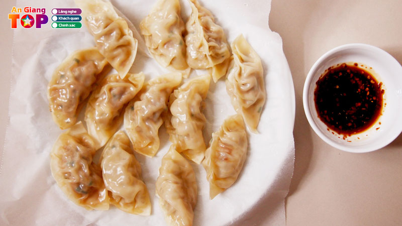 Top-6-dia-chi-ban-banh-mandu-o-an-giang-chuan-vi-han-angiangtoplist