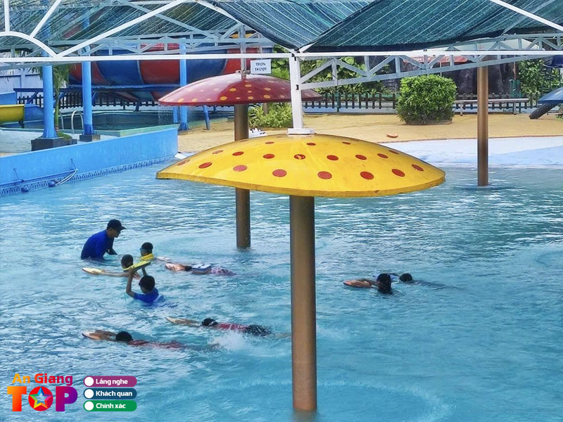 Cong-vien-nuoc-sao-vang-angiangtoplist