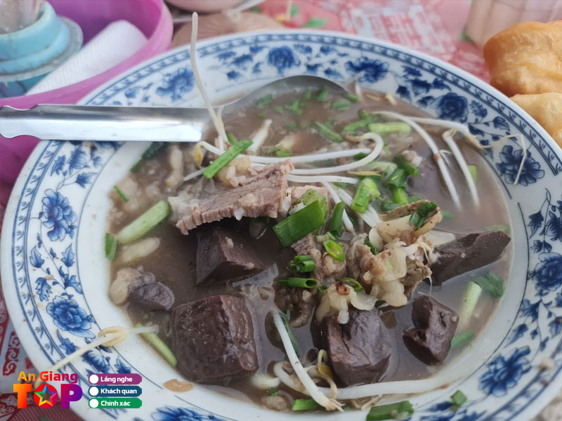 Dieu-gi-khien-mon-chao-bo-tri-ton-hap-dan-thuc-khach-angiangtoplist