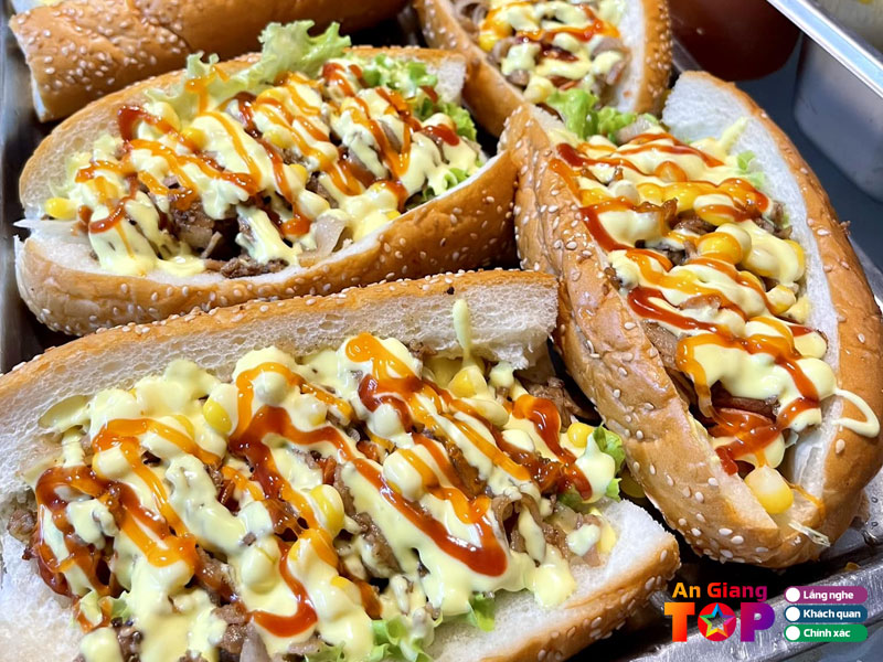 Hotdog-anh-ban-banh-angiangtoplist