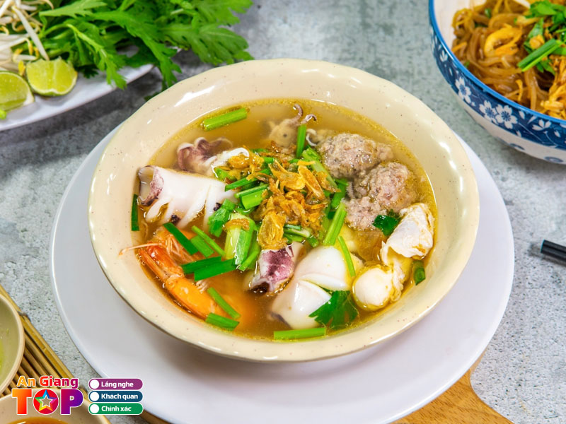 Hu-tieu-nam-vang-angiangtoplist
