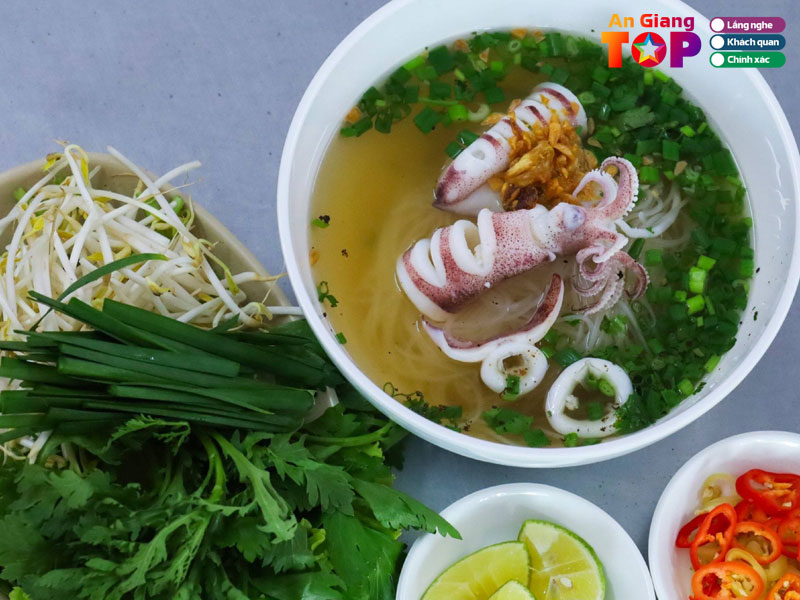 Hu-tieu-nam-vang-hang-quan-angiangtoplist