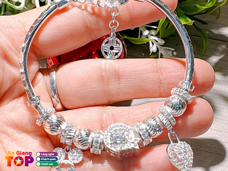 Tiem-bac-duc-truyen-angiangtoplist